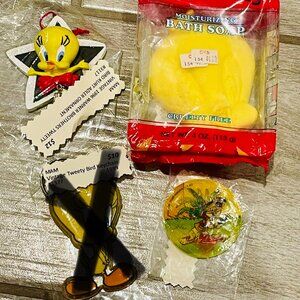 Vintage Looney Tunes Lot (3) Tweety Bird & Bugs Bunny